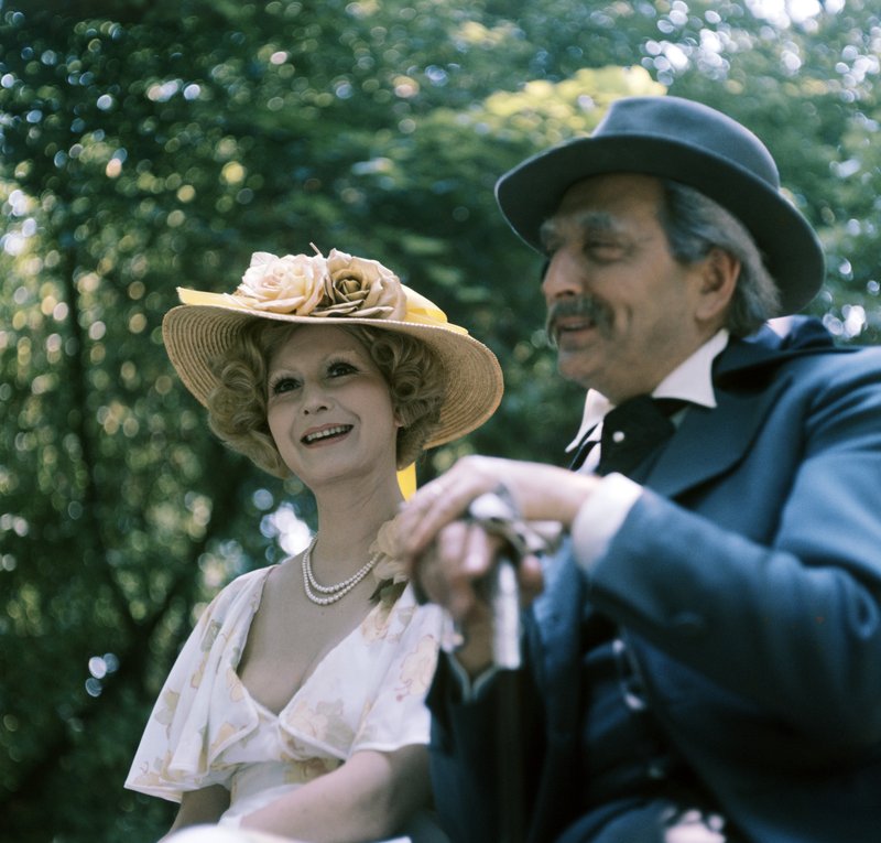 Fotos z filmu „Trędowata”: Jadwiga Barańska i Czesław Wołłejko. Fot. Jerzy Troszczyński/Fototeka FINA