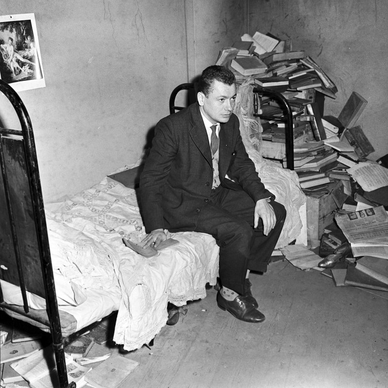 Wojciech J. Has na planie filmu „Wspólny pokój”, 1959 r., fot. Tadeusz Kubiak, źródło: FINA