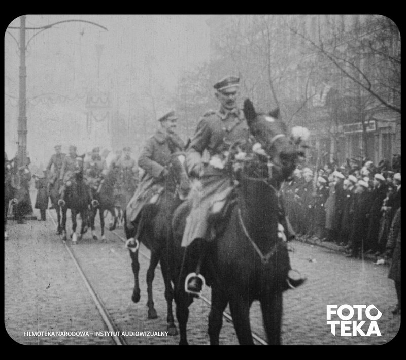 Kadry z filmu „Sztandar wolności” / Źródło: Filmoteka Narodowa - Instytut Audiowizualny
