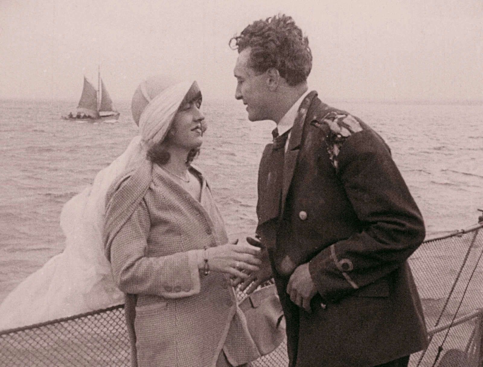 Kadr z filmu „Zew morza” z roku 1927, reż. Henryk Szaro, na zdj. Maria Malicka i Jerzy Marr/FINA