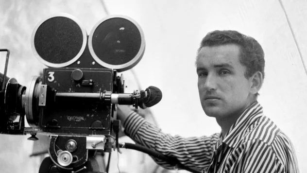Jerzy Wójcik na planie filmu „Nikt nie woła”, reż. Kazimierz Kutz, fot. Jerzy Troszczyński, 1960, źródło: Fototeka FINA