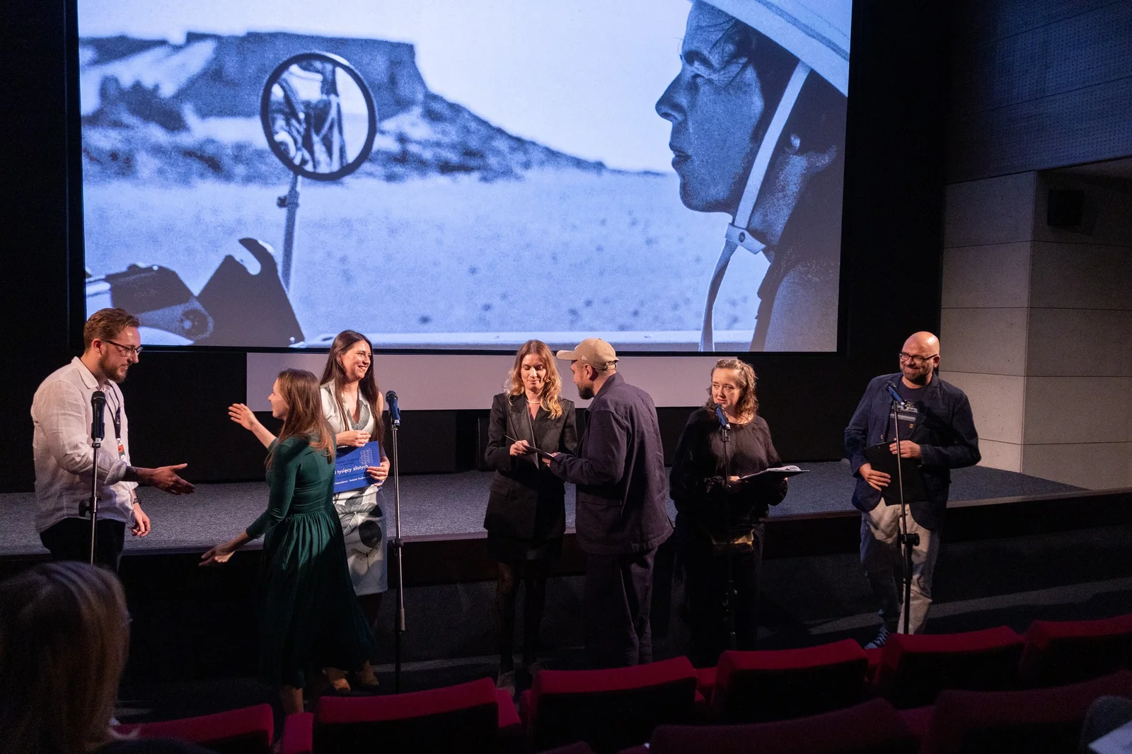Wręczenie nagrody FINA na Krakowskim Festiwalu Filmowym 2024