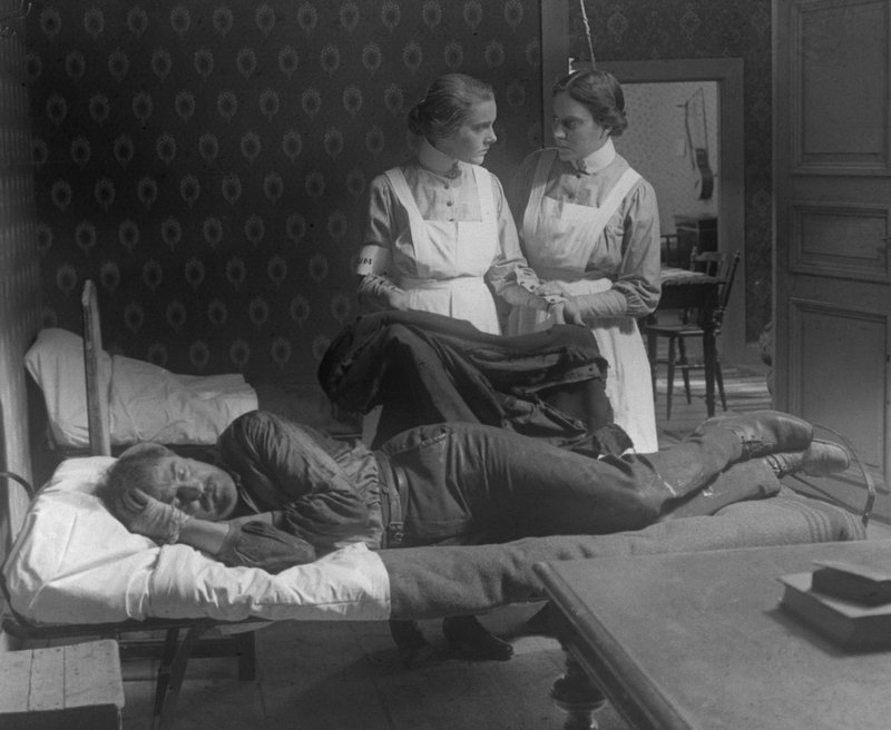kadr z filmu „Furman śmierci” , reż. Victor Sjöström