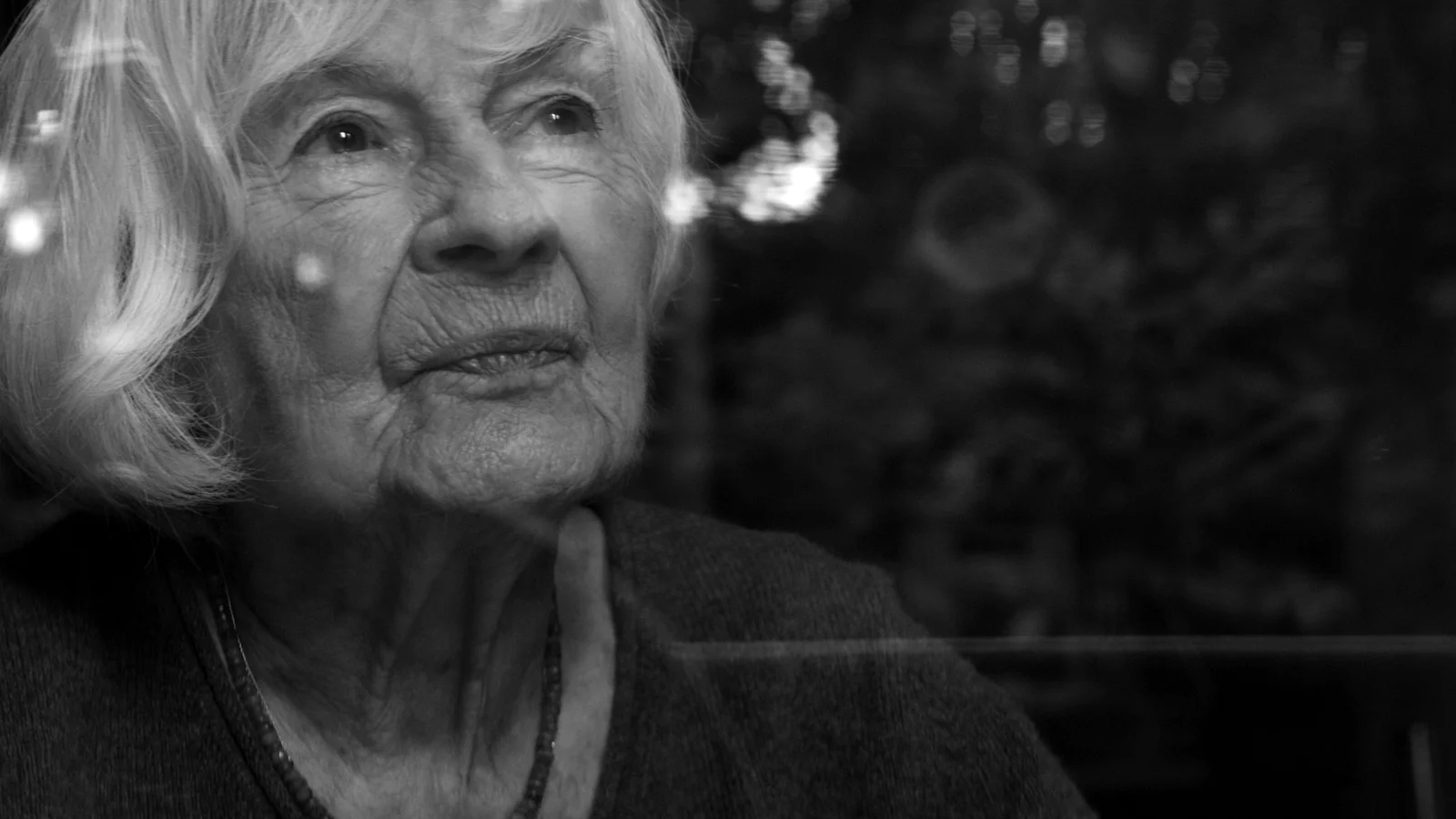 kadr z filmu „Inny świat”, reż. Dorota Kędzierzawska