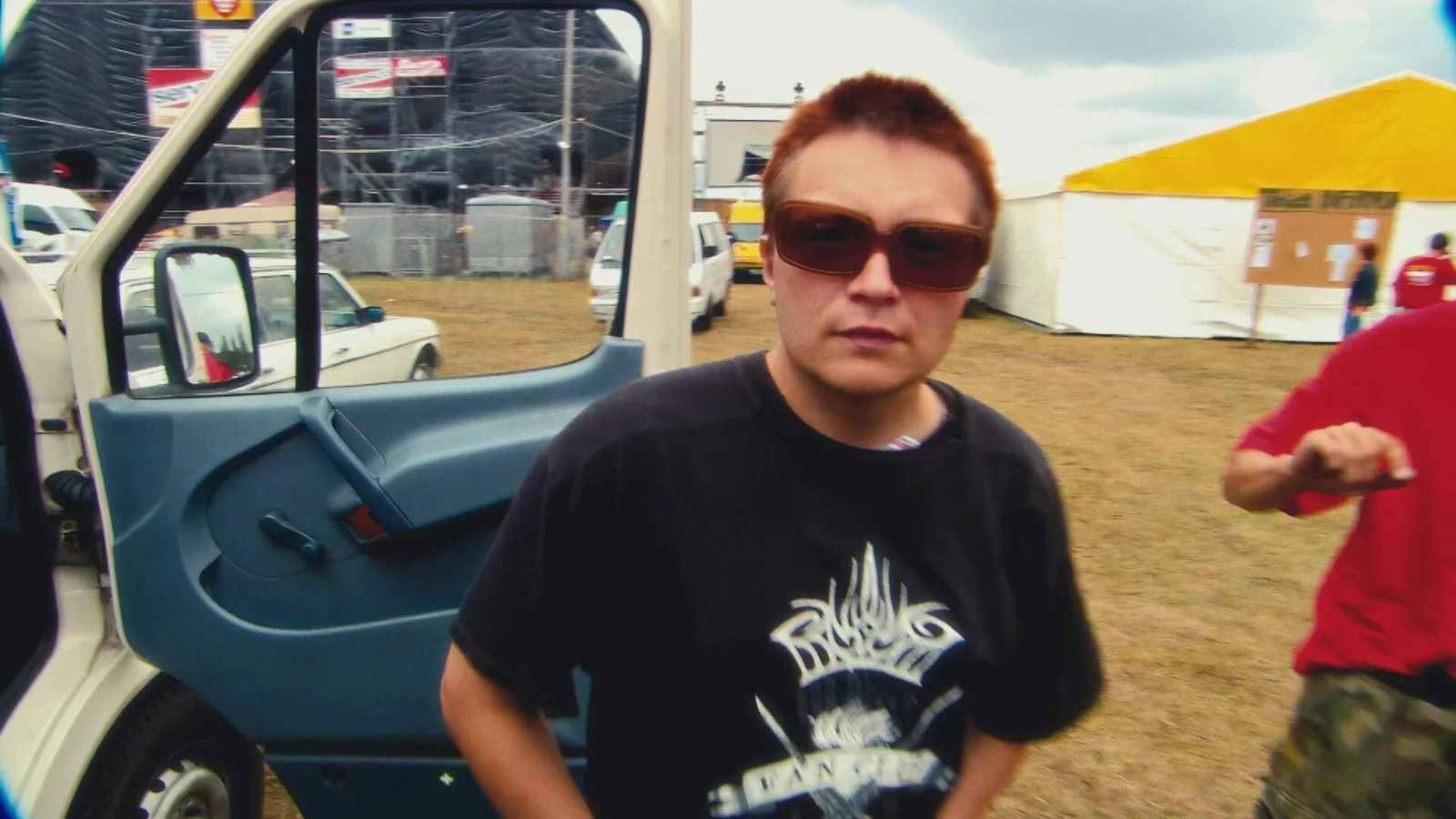 Muniek Staszczyk (T.Love) w filmie „Przystanek Woodstock: najgłośniejszy film polski”, reż. Jurek Owsiak, Yach Paszkiewicz